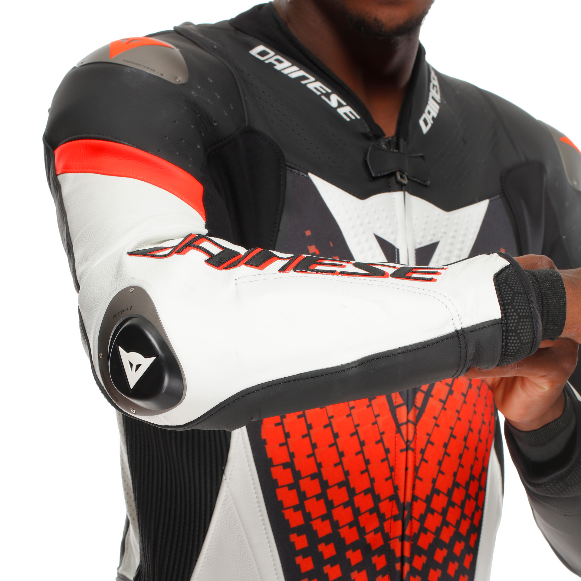 Dainese Laguna Seca 6 Einteiler Lederkombi – Perforierter Rennanzug | Herren | Weiß/Rot