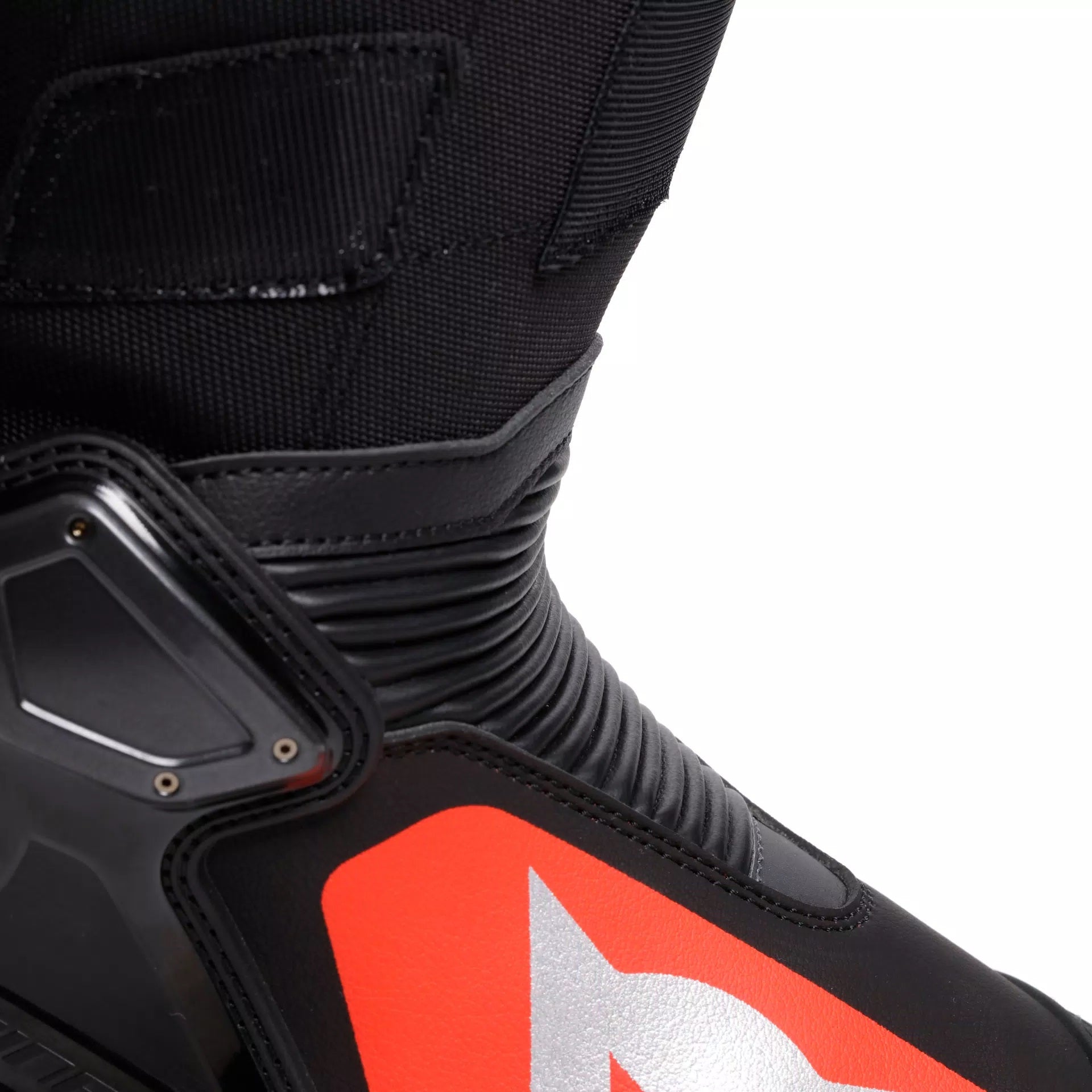 Dainese Axial 2 Racing und Straßen Motorradstiefel | Herren | Schwarz/Rot | 20179000526280