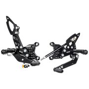 Fußrastenanlage Race mit QS Bonamici Racing Aprilia RSV4/Factory/R/RR/RF (09-16) A004R