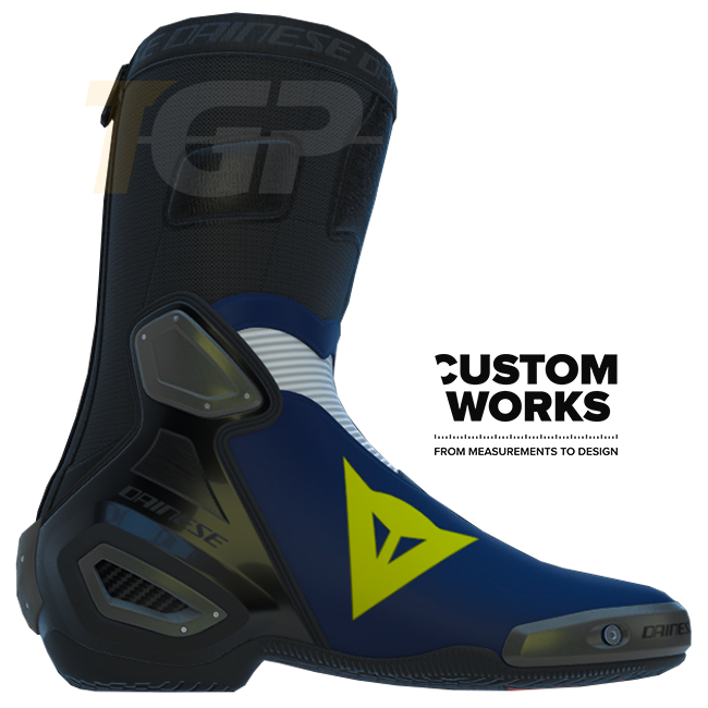 Dainese Axial 2 Racing und Straßen Motorradstiefel | Herren | Yamaha Blau / Weiß / Fluo Gelb | Custom Works