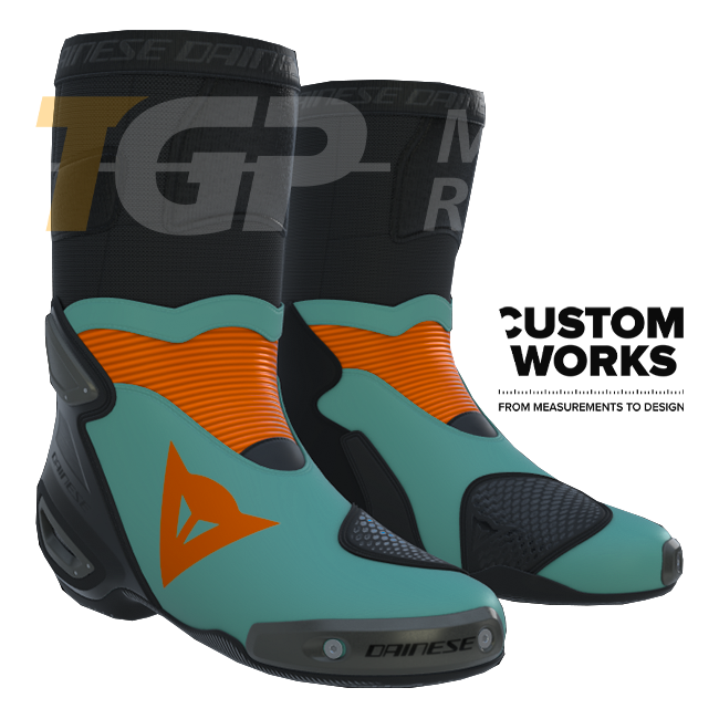Dainese Axial 2 Racing und Straßen Motorradstiefel | Herren | Fluo Orange / Sardinian Sea Blue | Custom Works