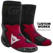 Dainese Axial 2 Air Racing und Straßen Motorradstiefel Nicolò Bulega Replica 2026 | Herren | Dainese Rot / Weiß | Custom Works