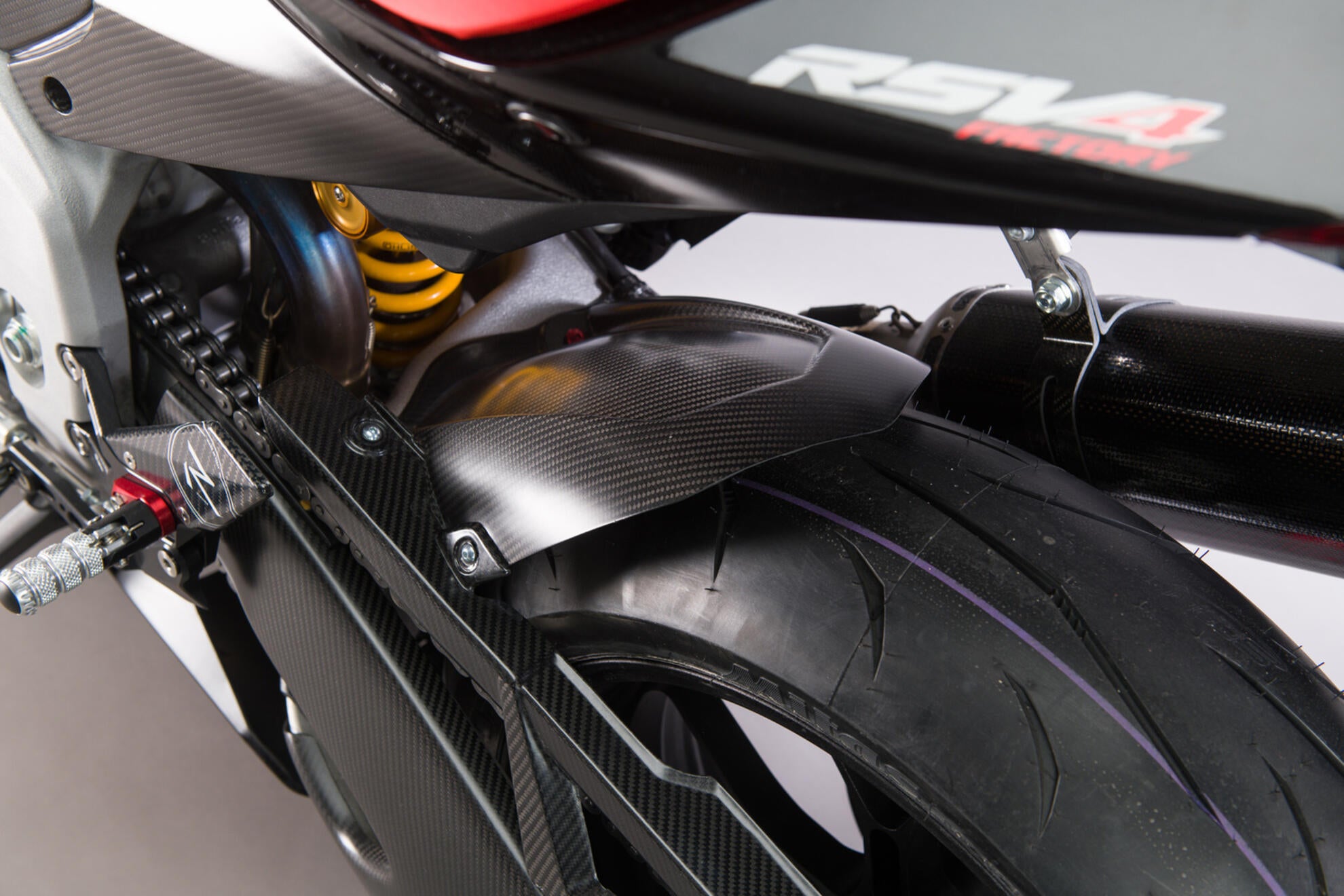 Hinterer Kotflügel Carbon LighTech Aprilia RSV4/RR/1100 Factory (21-26) CARA2020