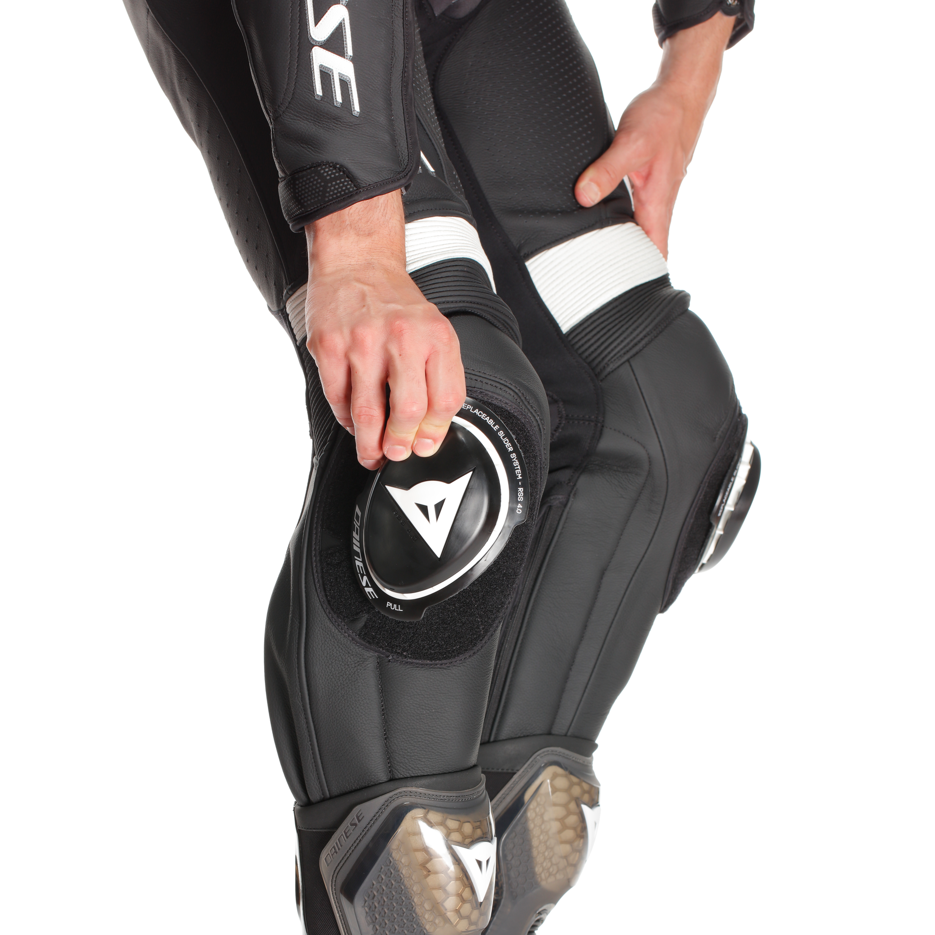 Dainese Laguna Seca 6 Einteiler Lederkombi – Perforierter Rennanzug | Herren | Schwarz/Weiß