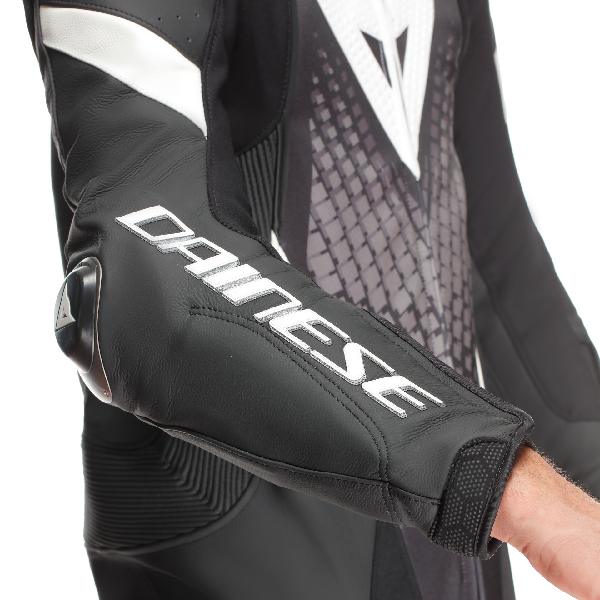 Dainese Laguna Seca 6 Einteiler Lederkombi – Perforierter Rennanzug | Herren | Schwarz/Weiß
