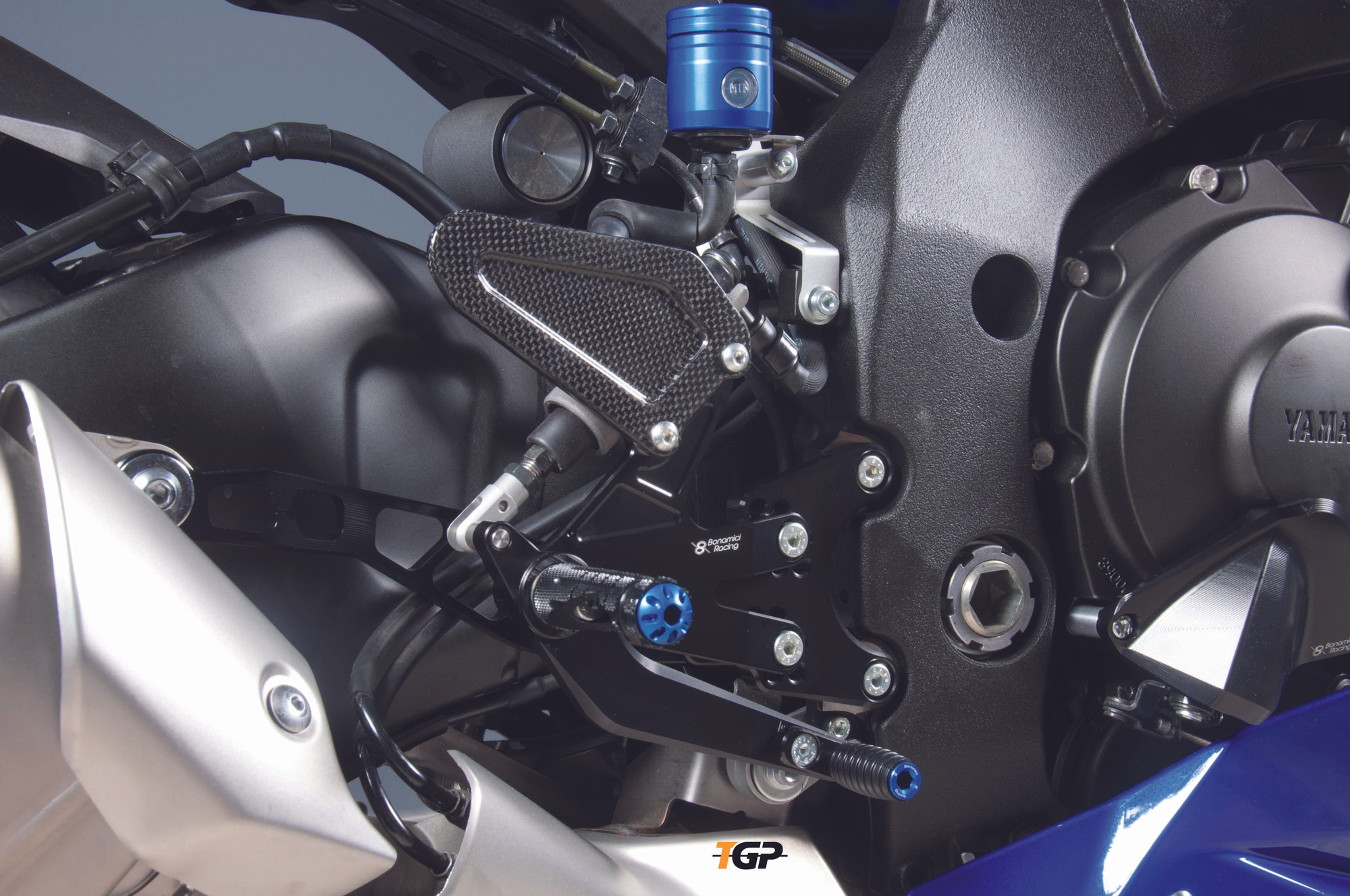 Fußrastenanlage Bonamici Racing Yamaha YZF-R1/M (15-26) Y011