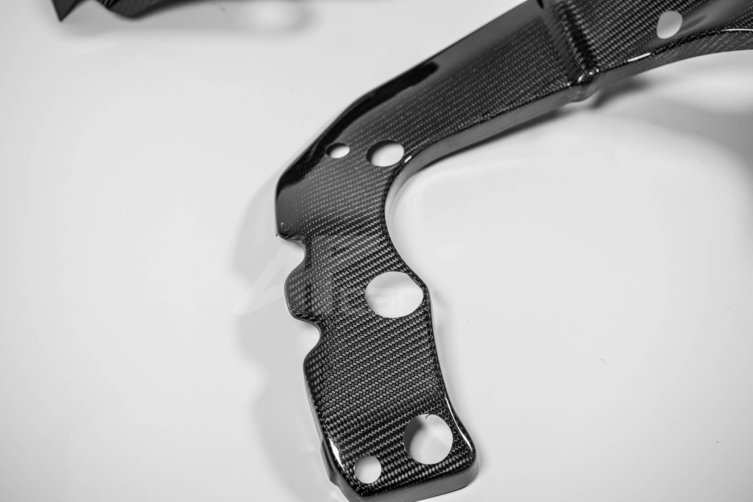 Rahmenabdeckungen 200g AP Carbon Line Honda CBR 1000 RR-R SC82 (20-26)